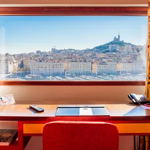 4* Отель La Du Vieux Port