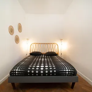 Appartement Equipe Vieux Port 4 Couchages, Marseille
